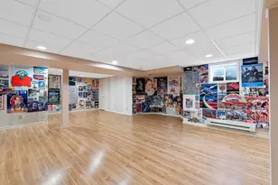 10736 N Essex Ct, Mequon, WI 53092 - Photo 27