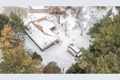 2864  N Apache Dr, Sheboygan, WI 53083 - Photo 5