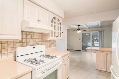 2864  N Apache Dr, Sheboygan, WI 53083 - Photo 15