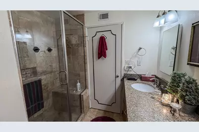 2525 S Shore Dr #22F, Milwaukee, WI 53207 - Photo 19