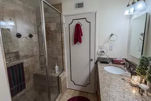 2525 S Shore Dr, Milwaukee, WI 53207 - Photo 19