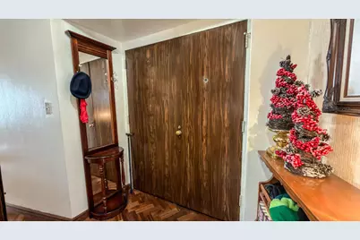 2525 S Shore Dr #22F, Milwaukee, WI 53207 - Photo 13