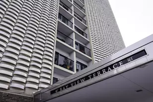 2525 S Shore Dr, Milwaukee, WI 53207 - Photo 27