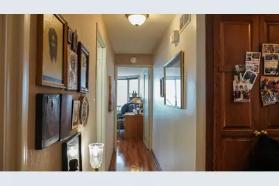 2525 S Shore Dr #22F, Milwaukee, WI 53207 - Photo 17