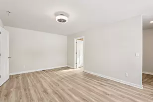 8106 Monroe St, Burlington, WI 53105 - Photo 17