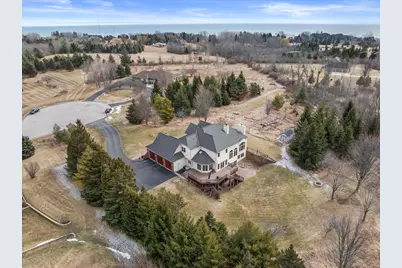 1169  Aspen Ct, Grafton, WI 53024 - Photo 43