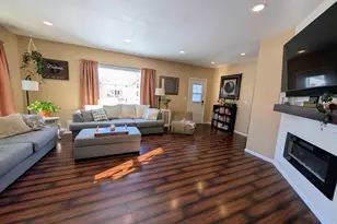 813 N Water St, Watertown, WI 53098 - Photo 3