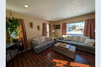 813 N Water St, Watertown, WI 53098 - Photo 7