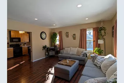 813 N Water St, Watertown, WI 53098 - Photo 5