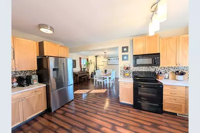 813 N Water St, Watertown, WI 53098 - Photo 9