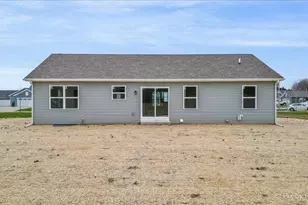 124 Spring Dr, Walworth, WI 53184 - Photo 5