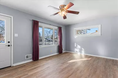 1000  Grant Pl, West Bend, WI 53090 - Photo 7