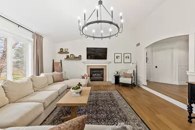 337  Sand Hill Ln, Dousman, WI 53118 - Photo 9