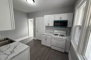 2707 W Highland Blvd, Milwaukee, WI 53208 - Photo 19