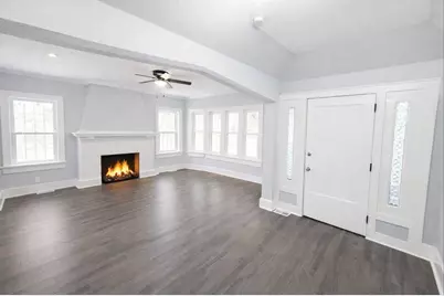 2707 W Highland Blvd #2709, Milwaukee, WI 53208 - Photo 1