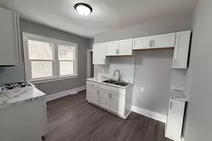 2707 W Highland Blvd, Milwaukee, WI 53208 - Photo 11