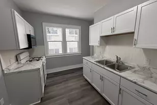 2707 W Highland Blvd, Milwaukee, WI 53208 - Photo 23