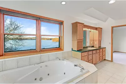 N7045  Oakwood Rd, Richmond, WI 53190 - Photo 35