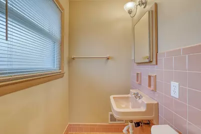 1317 N 116th St, Wauwatosa, WI 53226 - Photo 27