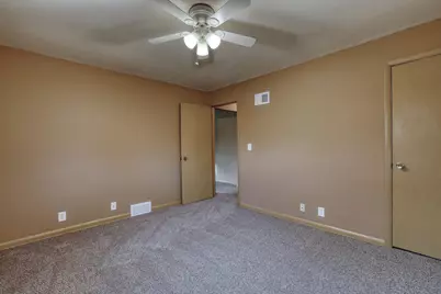1317 N 116th St, Wauwatosa, WI 53226 - Photo 9