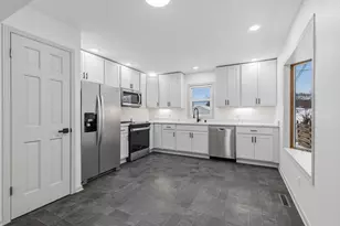 2706 S 48th St, Milwaukee, WI 53219 - Photo 5