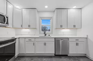 2706 S 48th St, Milwaukee, WI 53219 - Photo 11