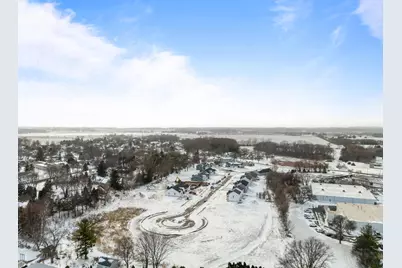 1582  Meadowview Ct, Whitewater, WI 53190 - Photo 5