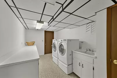 2305 W County Line Rd, River Hills, WI 53217 - Photo 29