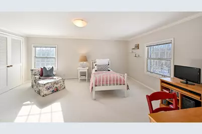 2305 W County Line Rd, River Hills, WI 53217 - Photo 23