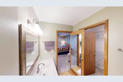 1210  Oak Ave, Onalaska, WI 54650 - Photo 27