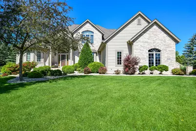 15245 W Woodland Dr, New Berlin, WI 53151 - Photo 1