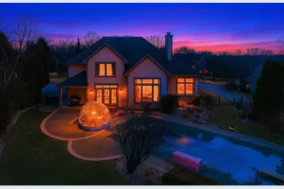 15245 W Woodland Dr, New Berlin, WI 53151 - Photo 67