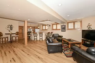 15245 W Woodland Dr, New Berlin, WI 53151 - Photo 41