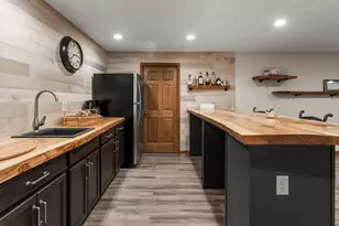 W207N17393 Parkview Dr, Jackson, WI 53037 - Photo 33