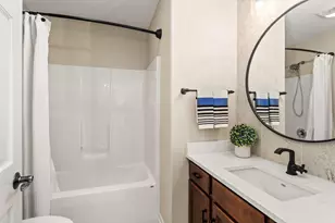 W207N17393 Parkview Dr, Jackson, WI 53037 - Photo 27