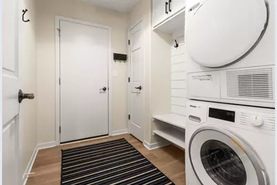 W207N17393  Parkview Dr, Jackson, WI 53037 - Photo 15