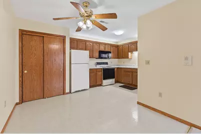 1680  96th St #7, Sturtevant, WI 53177 - Photo 9