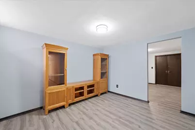 9531 W Langlade St, Milwaukee, WI 53225 - Photo 21