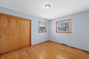 9531 W Langlade St, Milwaukee, WI 53225 - Photo 17