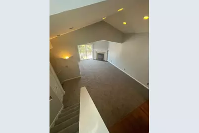 N17W26887 E Fieldhack Dr #G, Pewaukee, WI 53072 - Photo 3