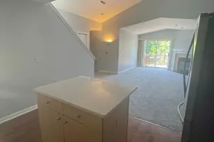 N17W26887 E Fieldhack Dr, Pewaukee, WI 53072 - Photo 9