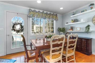 56  Rolling Green Dr, Fontana, WI 53125 - Photo 3