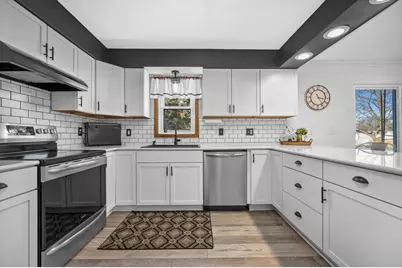 202  Highland Ave, Fort Atkinson, WI 53538 - Photo 3