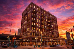 400 N Broadway, Milwaukee, WI 53202 - Photo 15