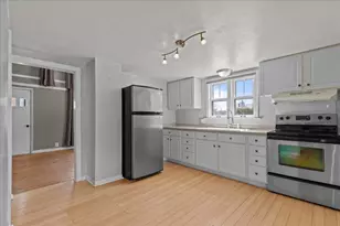 117 S Mill St, Saukville, WI 53080 - Photo 11