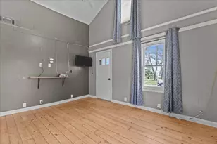 117 S Mill St, Saukville, WI 53080 - Photo 7