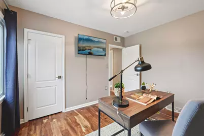 8035 N Poplar Dr, Fox Point, WI 53217 - Photo 29