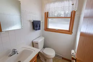 17685 Evergreen Ct, Brookfield, WI 53045 - Photo 13