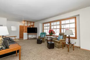 17685 Evergreen Ct, Brookfield, WI 53045 - Photo 5