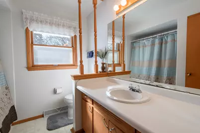 17685  Evergreen Ct, Brookfield, WI 53045 - Photo 17